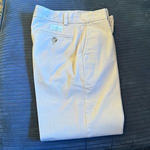 Vineyard Vines boy's khaki's size 8. Never worn!